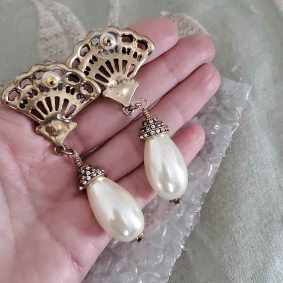 Earings - Picture 4 of 4